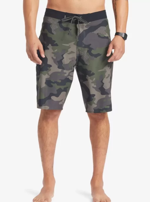 Mens Quiksilver Shorts & Amphibians | Surfsilk Hawaii Camo 21 21" Boardshorts