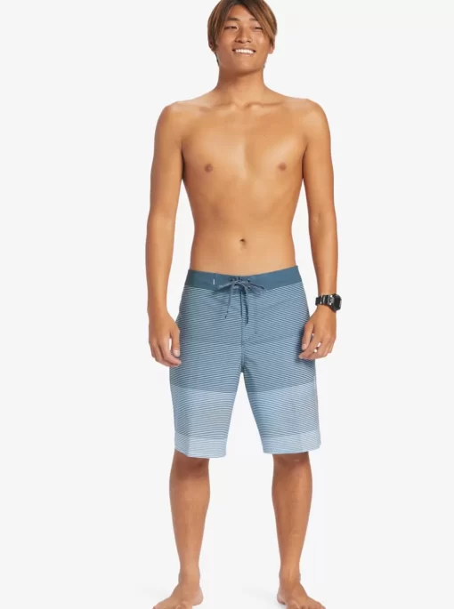 Mens Quiksilver Boardshorts | Surfsilk Massive 20" Boardshorts